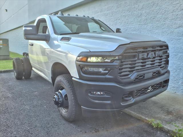2026 RAM 3500 Chassis Cab RAM 3500 TRADESMAN CHASSIS REGULAR CAB 4X4 60 CA