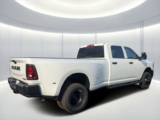 2026 RAM Ram 3500 RAM 3500 TRADESMAN CREW CAB 4X4 8 BOX