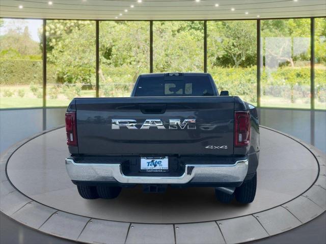 2026 Ram 3500 Tradesman Crew Cab 4x4 8 Box