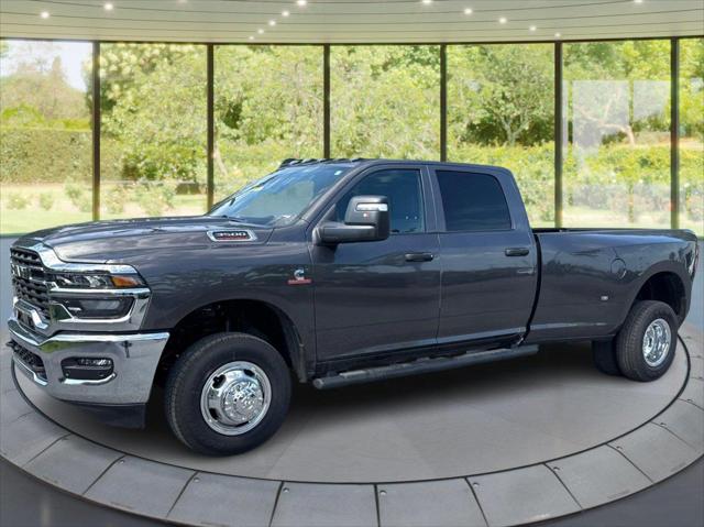 2026 Ram 3500 Tradesman Crew Cab 4x4 8 Box