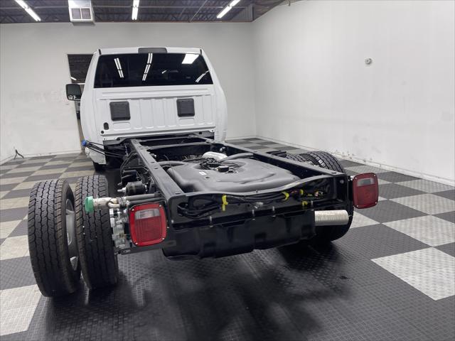 2026 RAM 4500 Chassis RAM 4500 TRADESMAN CHASSIS CREW CAB 4X4 84 CA