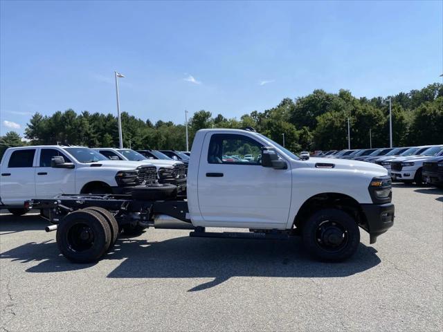 2026 RAM 3500 Chassis RAM 3500 TRADESMAN CHASSIS REGULAR CAB 4X4 60 CA