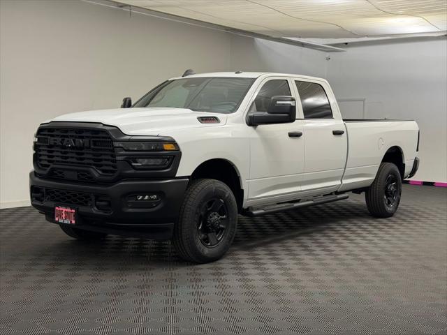 2026 RAM Ram 3500 RAM 3500 TRADESMAN CREW CAB 4X4 8 BOX