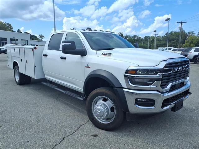 2026 RAM 5500 Chassis RAM 5500 TRADESMAN CHASSIS CREW CAB 4X4 84 CA