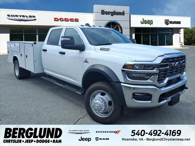 2026 RAM 5500 Chassis RAM 5500 TRADESMAN CHASSIS CREW CAB 4X4 84 CA