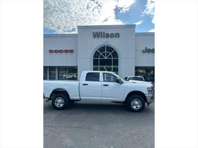 2026 RAM 2500 RAM 2500 TRADESMAN CREW CAB 4X4 64 BOX