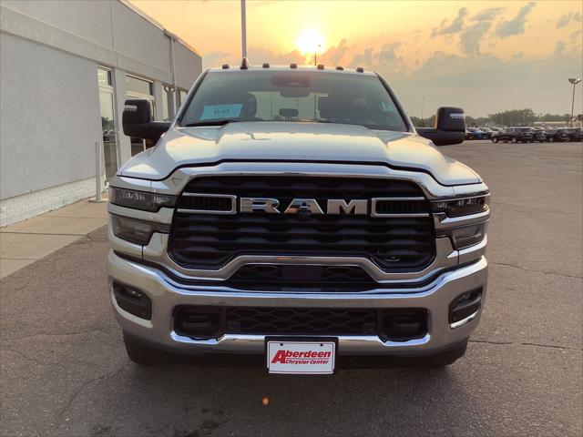 2026 RAM 3500 RAM 3500 BIG HORN CREW CAB 4X4 8 BOX 2026 RAM 3500 RAM 3500 BIG HORN CREW CAB 4X4 8 BOX