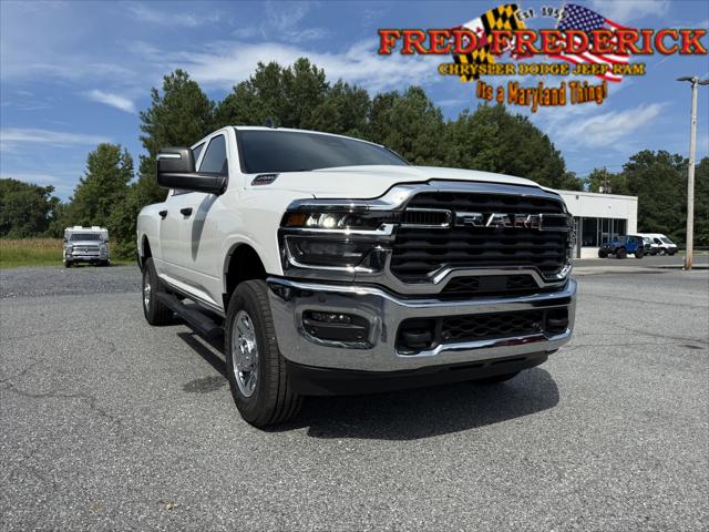 2026 RAM 2500 RAM 2500 TRADESMAN CREW CAB 4X4 64 BOX