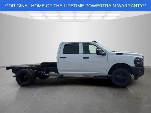 2026 RAM 3500 Chassis RAM 3500 TRADESMAN CREW CAB CHASSIS 4X4 60 CA