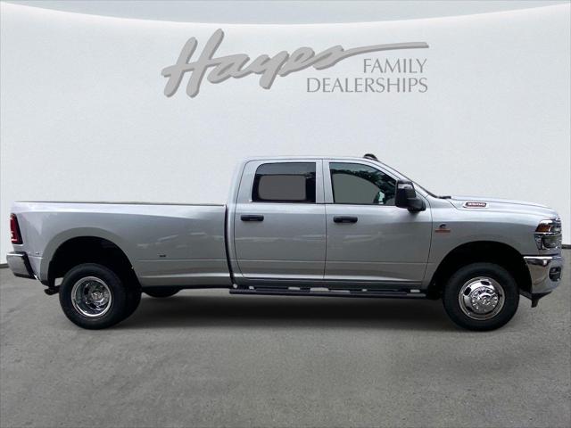 2026 RAM Ram 3500 RAM 3500 TRADESMAN CREW CAB 4X4 8 BOX