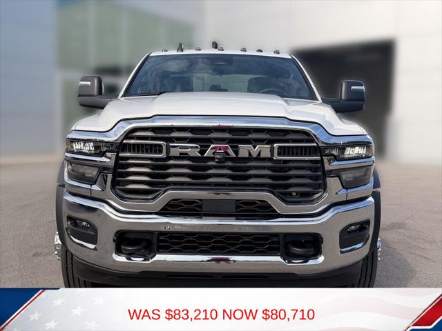 2026 RAM 5500 Chassis RAM 5500 TRADESMAN CHASSIS CREW CAB 4X4 84 CA