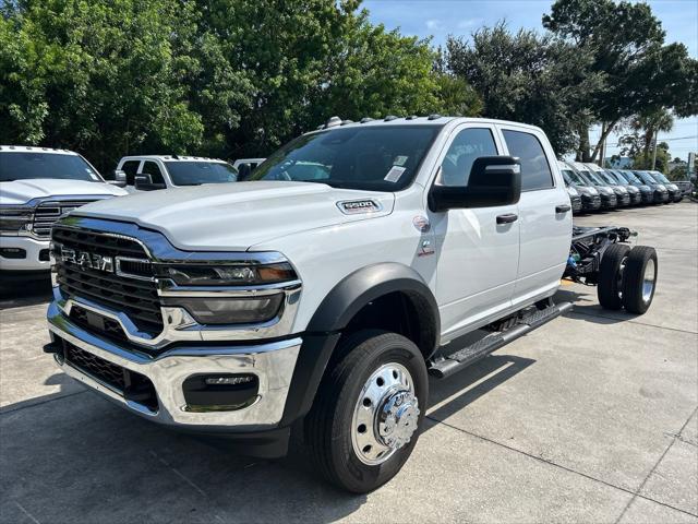 2026 RAM 5500 Chassis RAM 5500 TRADESMAN CHASSIS CREW CAB 4X4 84 CA