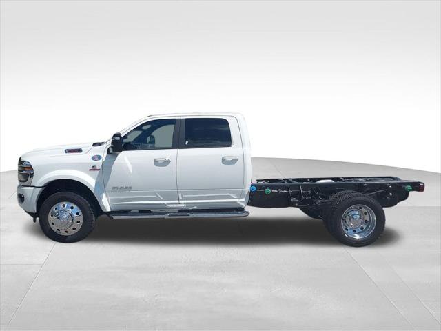 2026 RAM 5500 Chassis RAM 5500 BIG HORN CHASSIS CREW CAB 4X4 60 CA