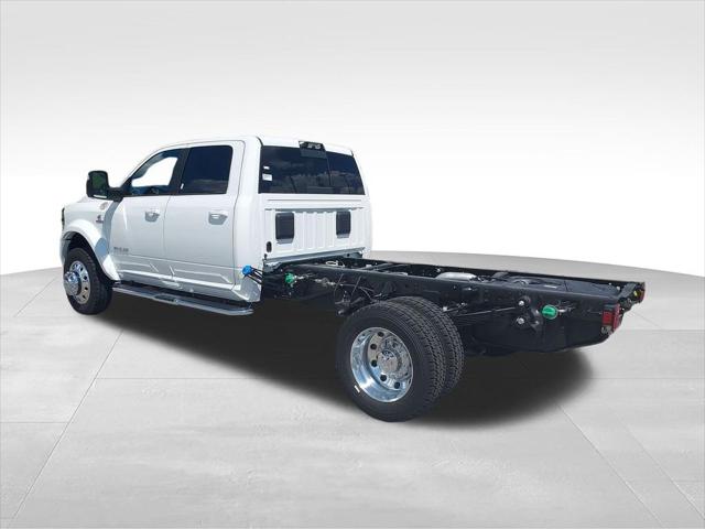 2026 RAM 5500 Chassis RAM 5500 BIG HORN CHASSIS CREW CAB 4X4 60 CA