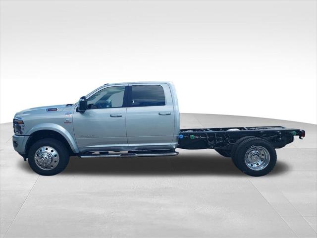 2026 RAM 5500 Chassis RAM 5500 BIG HORN CHASSIS CREW CAB 4X4 60 CA