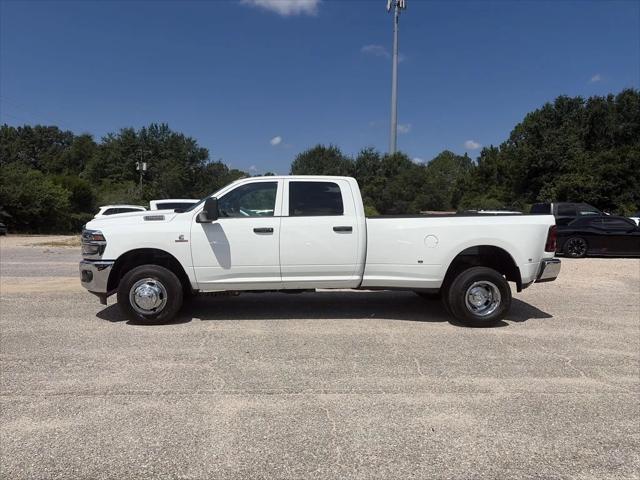 2026 RAM Ram 3500 RAM 3500 TRADESMAN CREW CAB 4X4 8 BOX