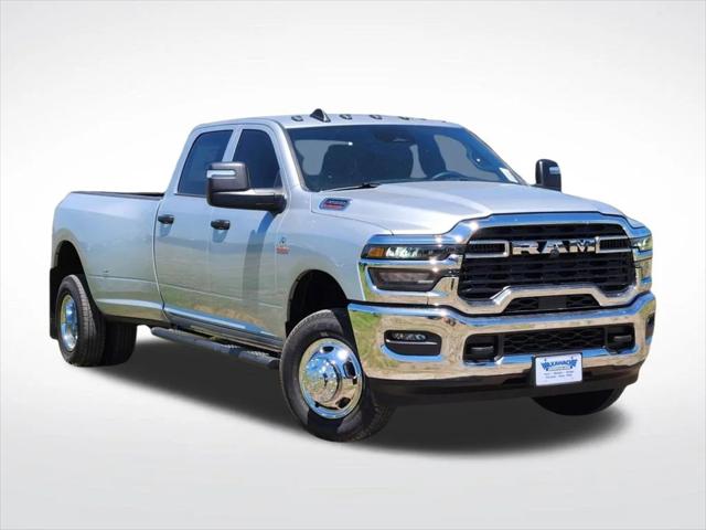 2026 RAM Ram 3500 RAM 3500 TRADESMAN CREW CAB 4X4 8 BOX