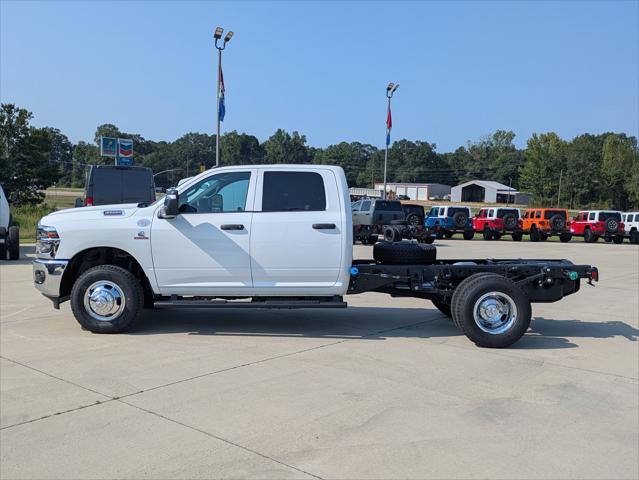 2026 RAM 3500 Chassis RAM 3500 TRADESMAN CREW CAB CHASSIS 4X4 60 CA