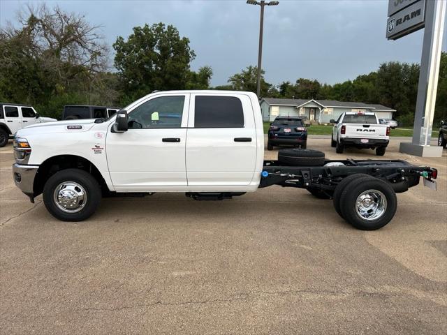 2026 RAM 3500 Chassis RAM 3500 TRADESMAN CREW CAB CHASSIS 4X4 60 CA