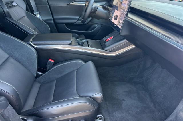 2025 Tesla Model S Plaid