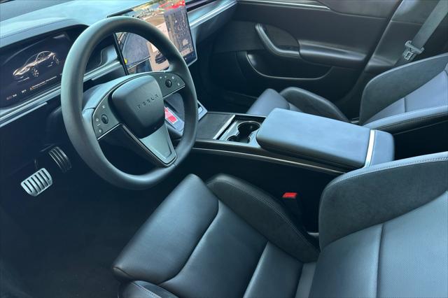 2025 Tesla Model S Plaid