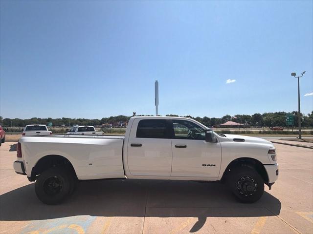2026 RAM 3500 RAM 3500 BIG HORN CREW CAB 4X4 8 BOX