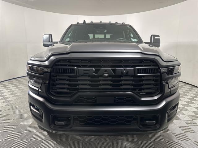 2026 RAM Ram 3500 RAM 3500 TRADESMAN CREW CAB 4X4 8 BOX
