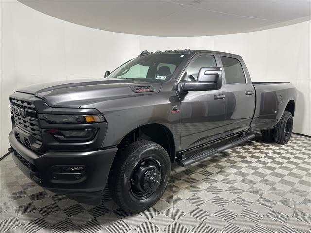 2026 RAM Ram 3500 RAM 3500 TRADESMAN CREW CAB 4X4 8 BOX