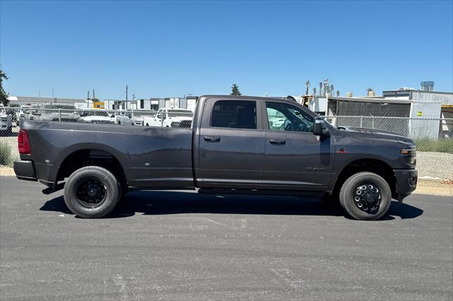 2026 RAM Ram 3500 RAM 3500 LARAMIE CREW CAB 4X4 8 BOX