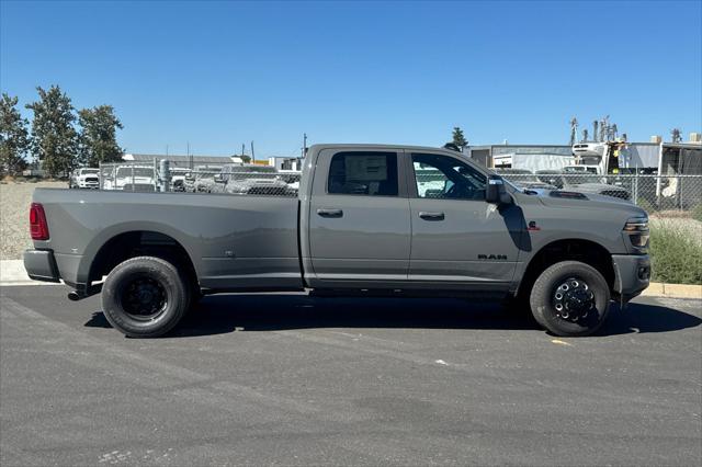 2026 RAM Ram 3500 RAM 3500 LARAMIE CREW CAB 4X4 8 BOX