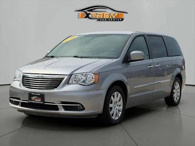 2016 Chrysler Town & Country Touring for sale in Detroit, MI