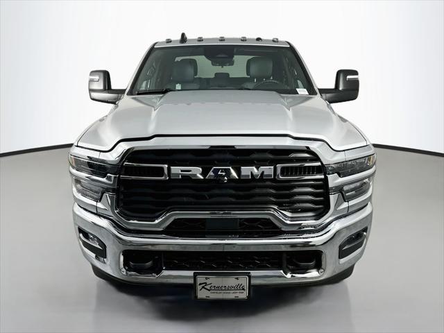 2026 RAM Ram 3500 RAM 3500 TRADESMAN CREW CAB 4X4 64 BOX