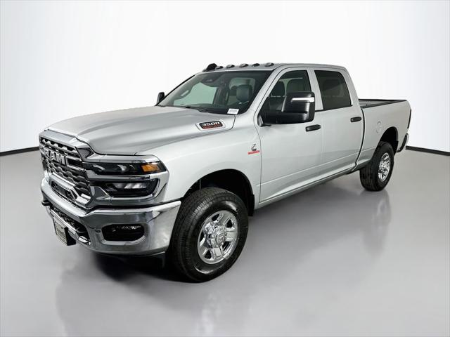 2026 RAM Ram 3500 RAM 3500 TRADESMAN CREW CAB 4X4 64 BOX