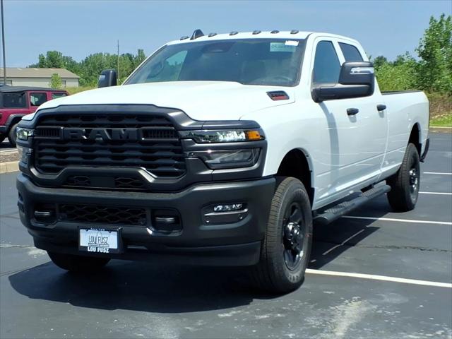 2026 RAM Ram 3500 RAM 3500 TRADESMAN CREW CAB 4X4 8 BOX