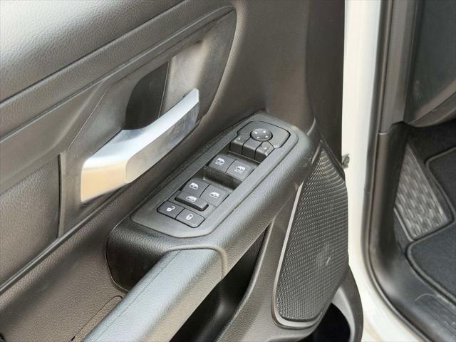 2026 Ram 1500 Express Crew Cab 4x4 57 Box