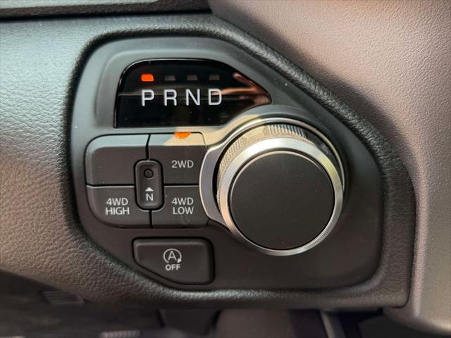 2026 Ram 1500 Express Crew Cab 4x4 57 Box