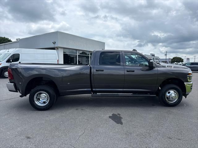 2026 RAM Ram 3500 RAM 3500 TRADESMAN CREW CAB 4X4 8 BOX 2026 RAM Ram 3500 RAM 3500 TRADESMAN CREW CAB 4X4 8 BOX