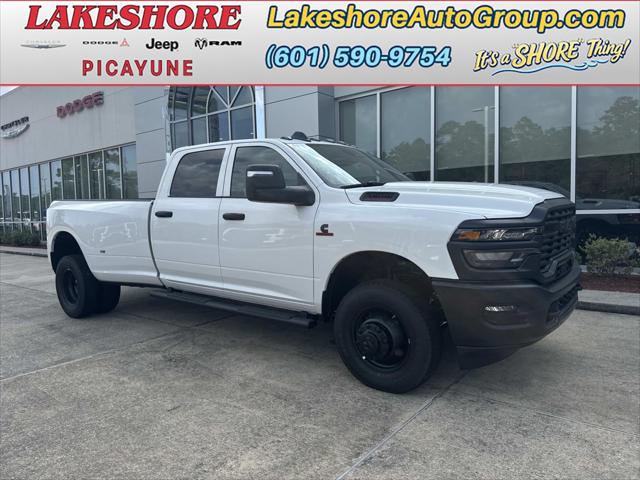 2026 RAM Ram 3500 RAM 3500 TRADESMAN CREW CAB 4X4 8 BOX