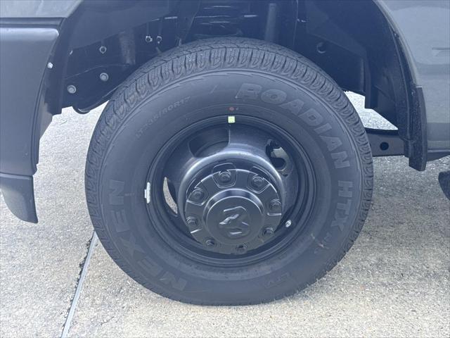 2026 RAM Ram 3500 RAM 3500 TRADESMAN CREW CAB 4X4 8 BOX