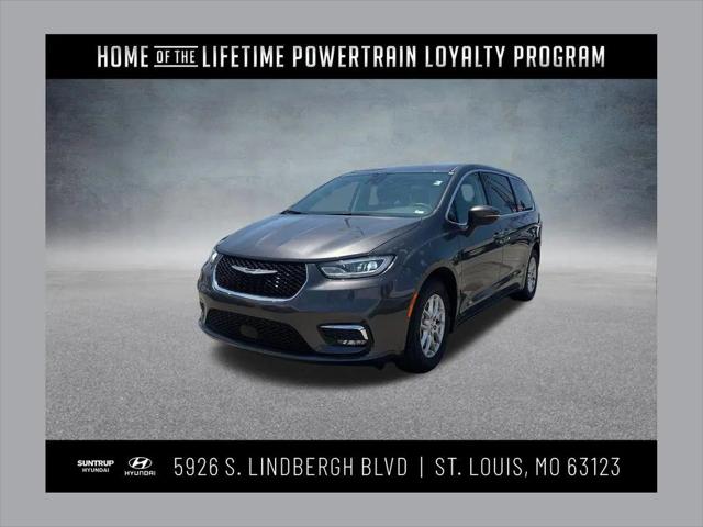 2023 Chrysler Pacifica Touring L for sale in St. Louis, MO