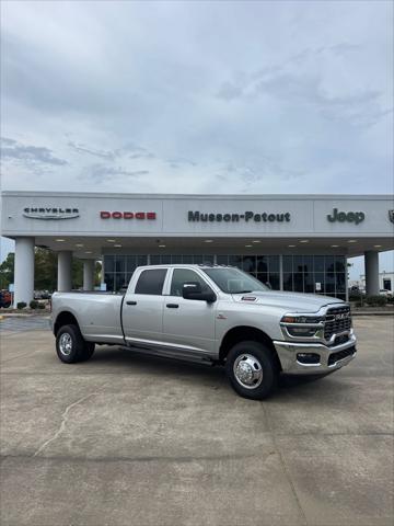 2026 RAM Ram 3500 RAM 3500 TRADESMAN CREW CAB 4X4 8 BOX