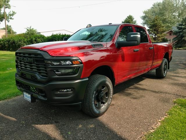 2026 RAM Ram 3500 RAM 3500 TRADESMAN CREW CAB 4X4 8 BOX