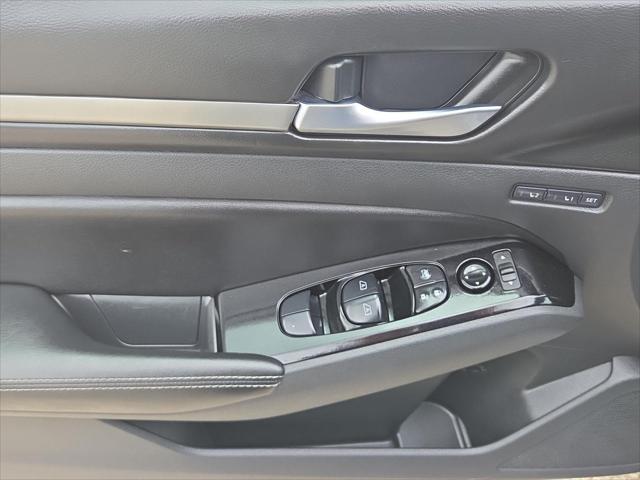 Used 2024 Nissan Altima Platinum For Sale in Jackson, MI