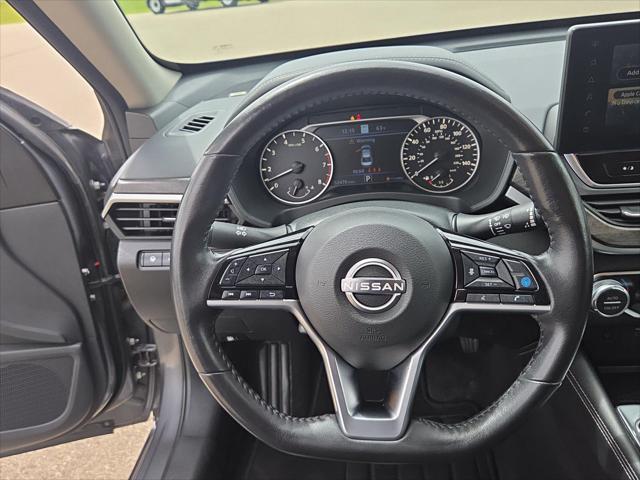 Used 2024 Nissan Altima Platinum For Sale in Jackson, MI