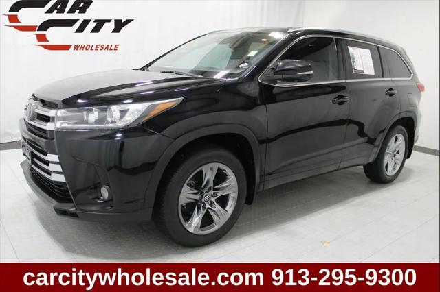 2018 Toyota Highlander Limited Platinum for sale in Shawnee, KS