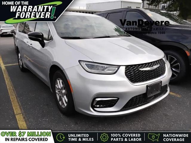 2024 Chrysler Pacifica Touring L for sale in Akron, OH
