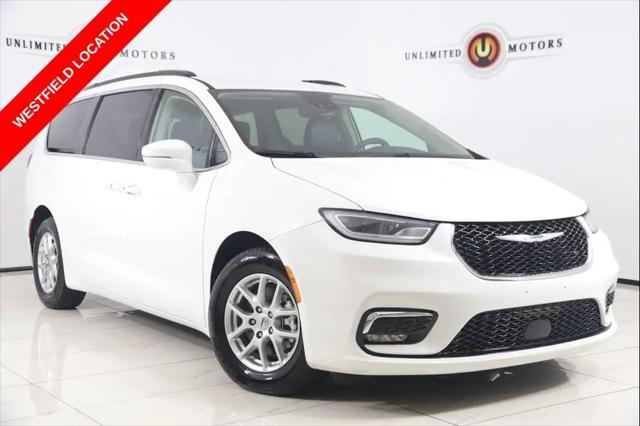 2022 Chrysler Pacifica Touring L for sale in Westfield, IN
