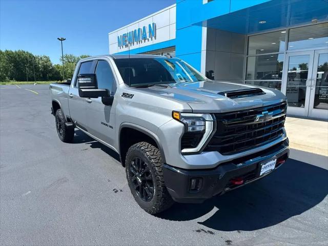 2025 Chevrolet Silverado 2500HD 4WD Crew Cab Standard Bed LT for sale in Cedarburg, WI