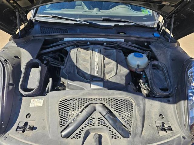2015 Porsche Macan S