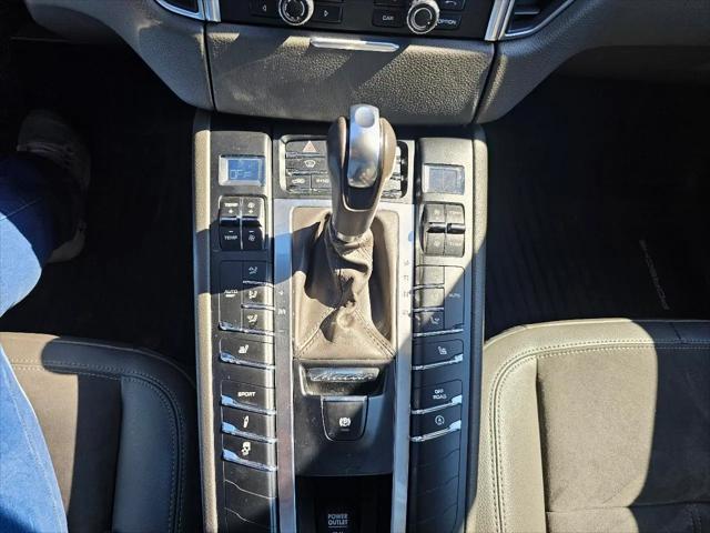 2015 Porsche Macan S